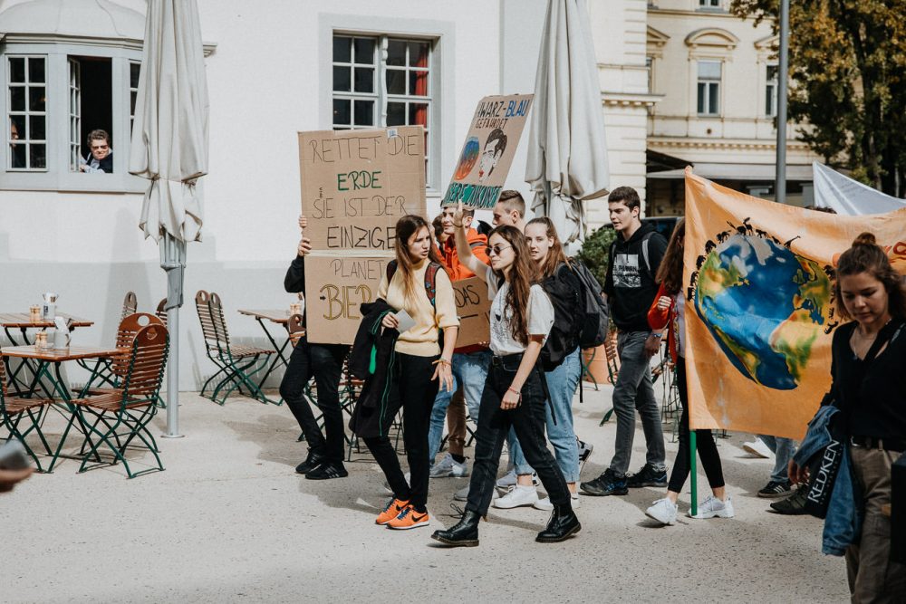 Demonstranten in Bregenz für Klima Streik
